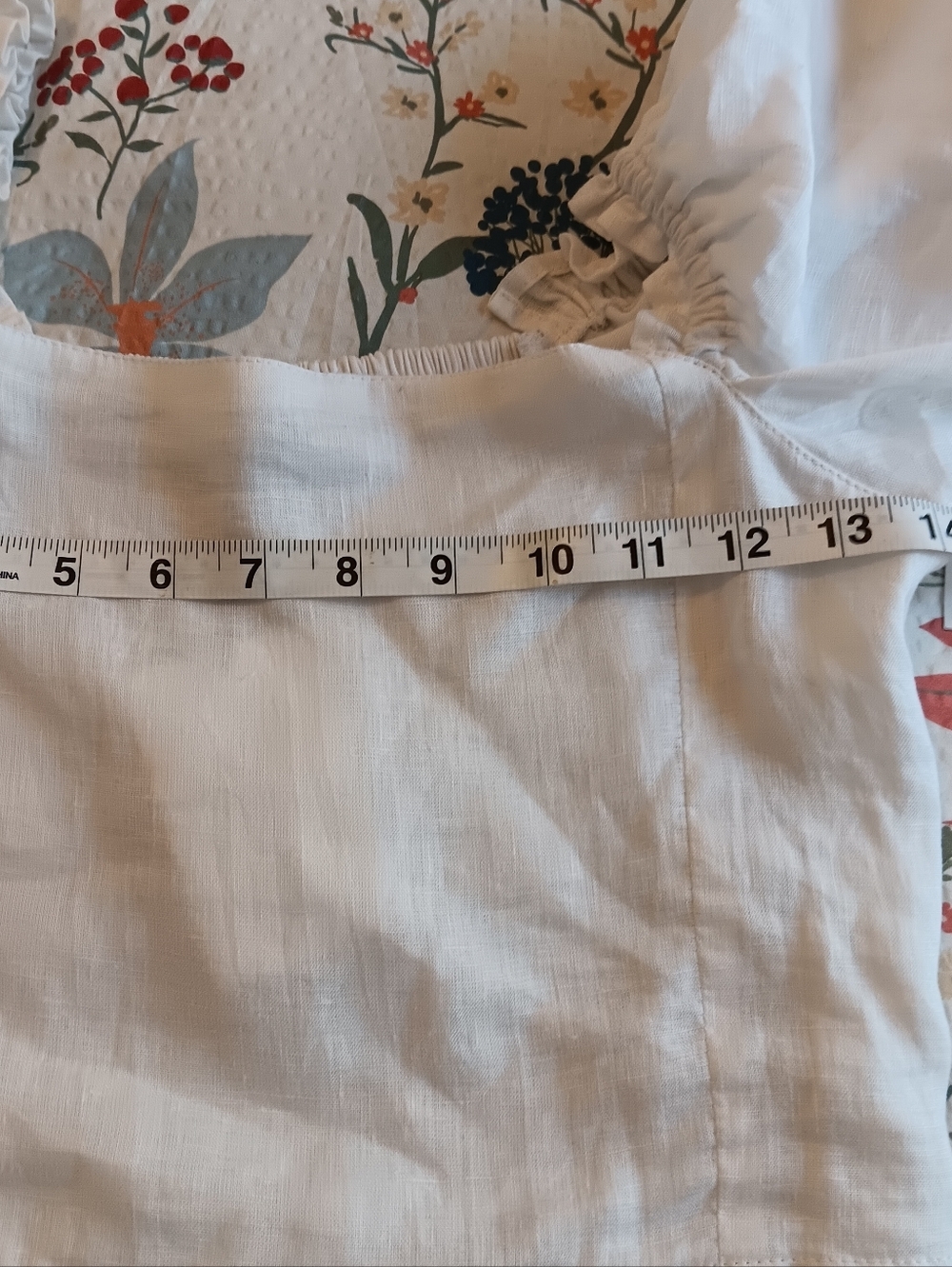 Faithfull the Brand Barnette White Linen Puff-Sleeve Square-Neck Crop Smock Top - Picture 11 of 12